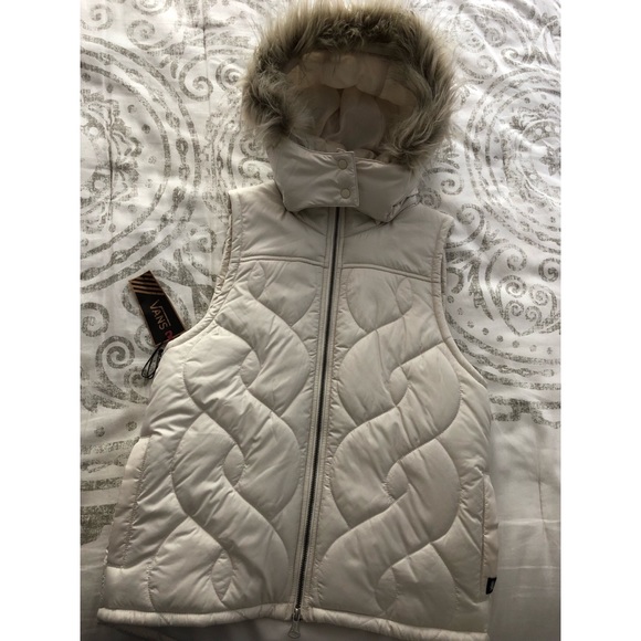 Vans Hooded Puffer Vest ❄️⛄️ - Picture 2 of 5