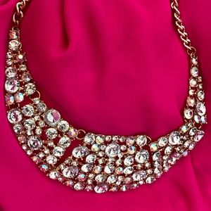 Beautiful sparkling rhinestone statement necklace