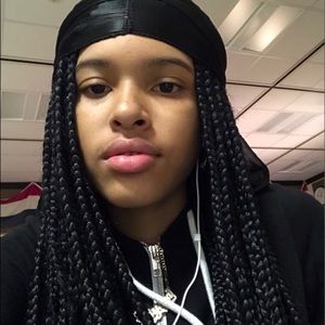 Meet your Posher, Kiyana