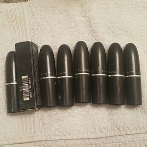 Mac 8 Piece Lipstick Bundle