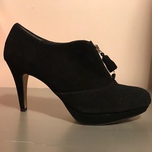 OPEN TO OFFERS- SALE!!🎉🎉Adrienne vittadini heels