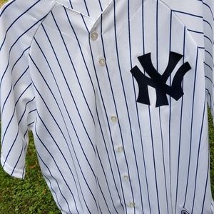 Plain Yankees jersey