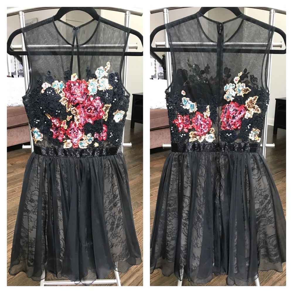 Sadie Robertson Homecoming dress by SHERRI Hill *6