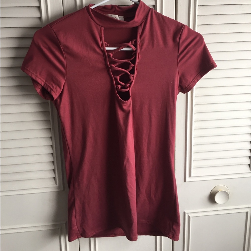 Dark red laced up short sleeve shirt