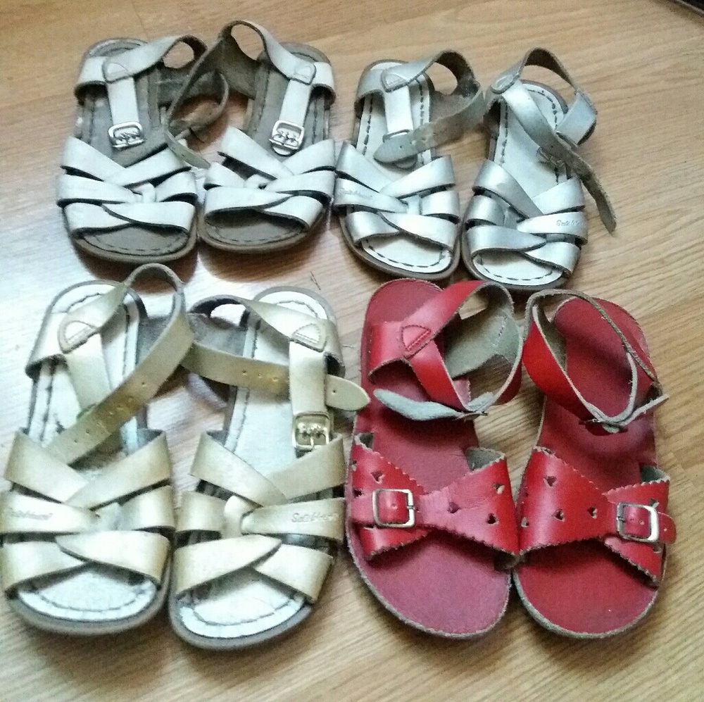Saltwater sandals size 11