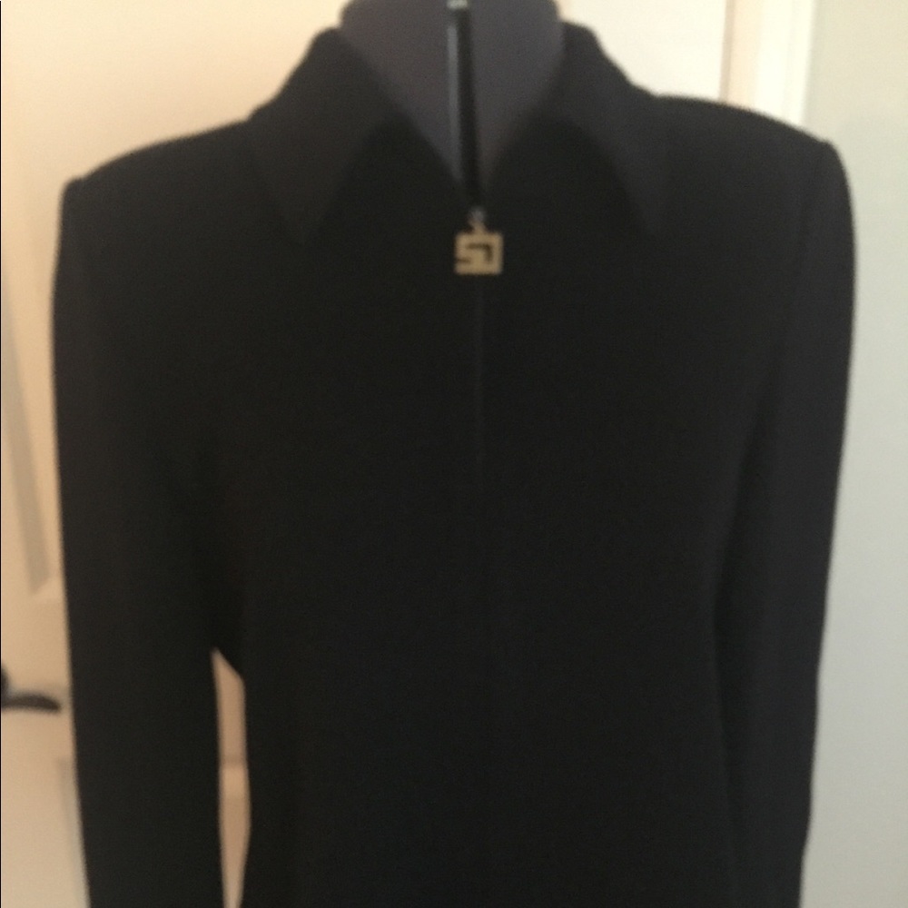 St.John collection knit sweater sz 8 By Marie gray