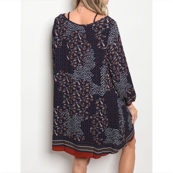 Printed Dress with Strap Criss Cross Detail - Picture 2 of 7