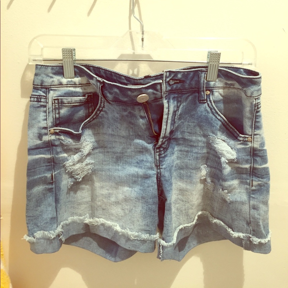 Charlotte Russe Girlfriend Jean Shorts