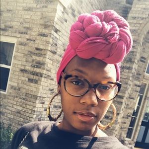 Meet your Posher, Karissa