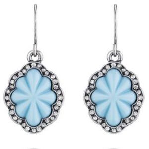Shoreside single drop earrings chloe isabel