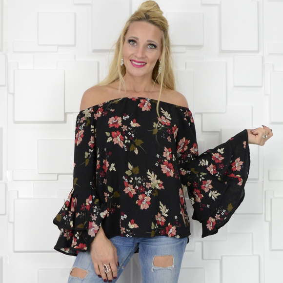 Floral Off Shoulder top - Picture 4 of 4