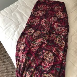 Paisley Lularoe leggings