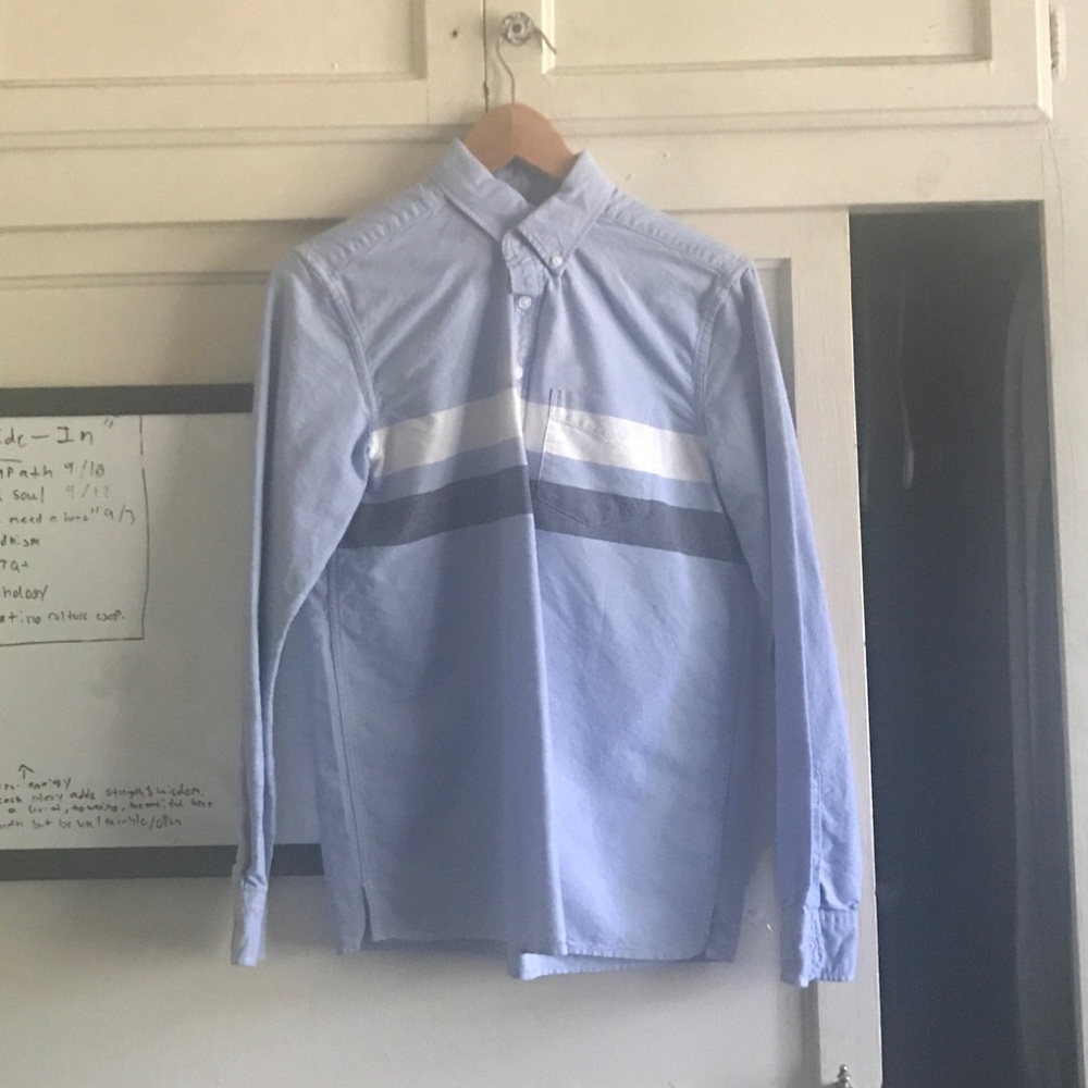 American eagle button up