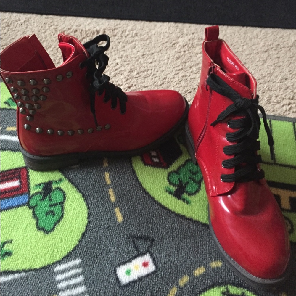 Troops red Anna boots