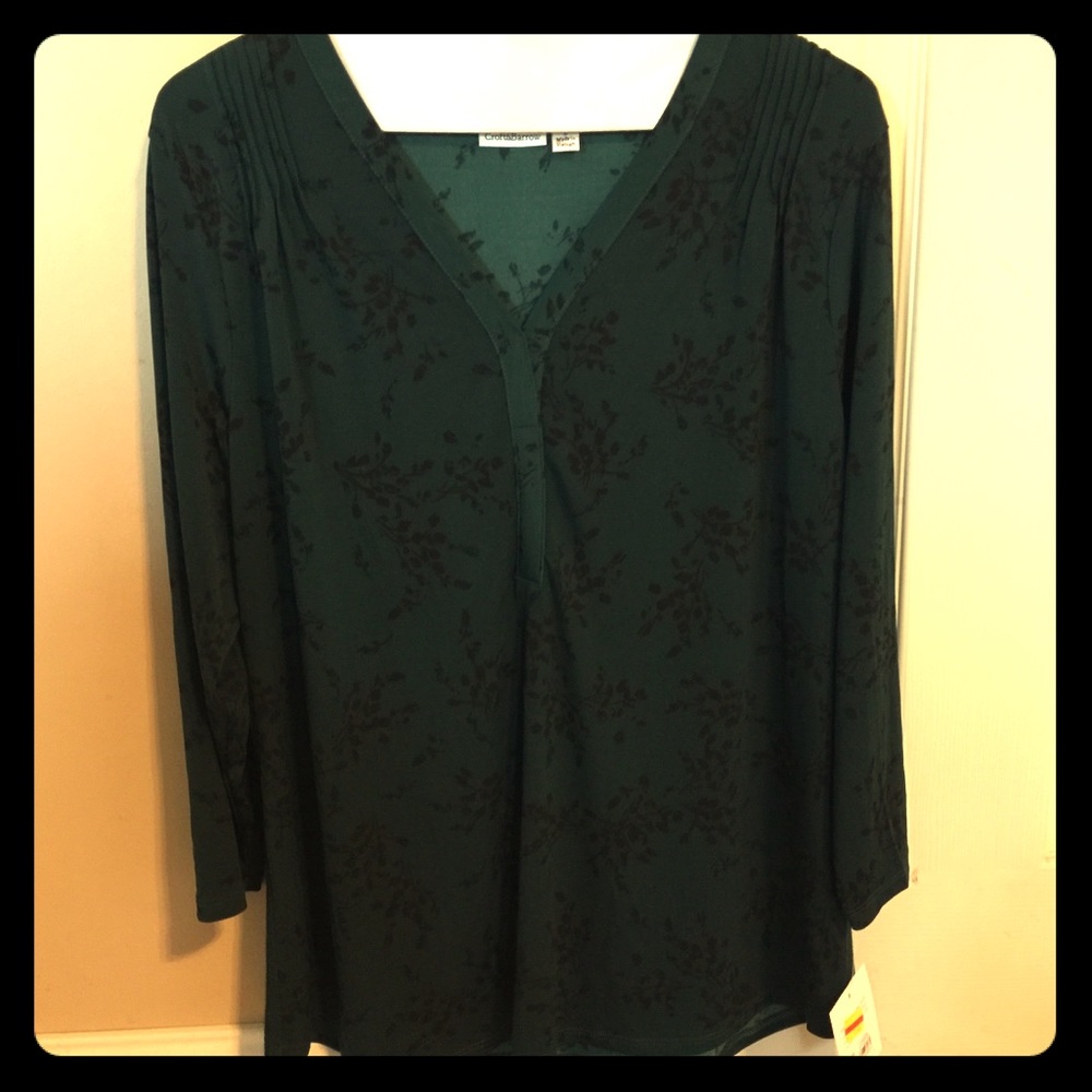 Croft & Barrow Dressy green top