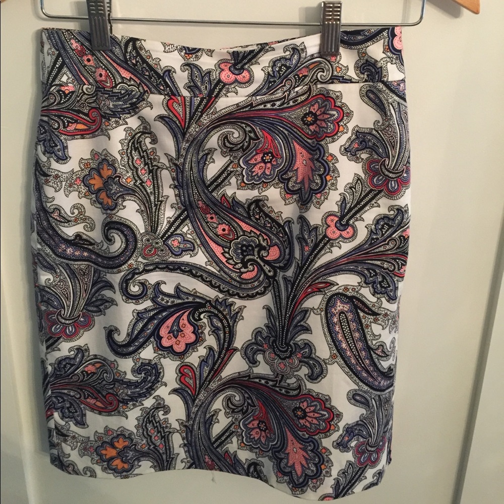 ANN TAYLOR factory/outlet