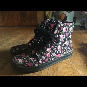 Doc martens size 8 flower print