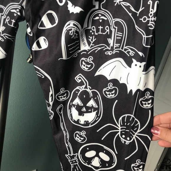 OOTD Pants - NWOT Black and White Halloween Leggings 2XL