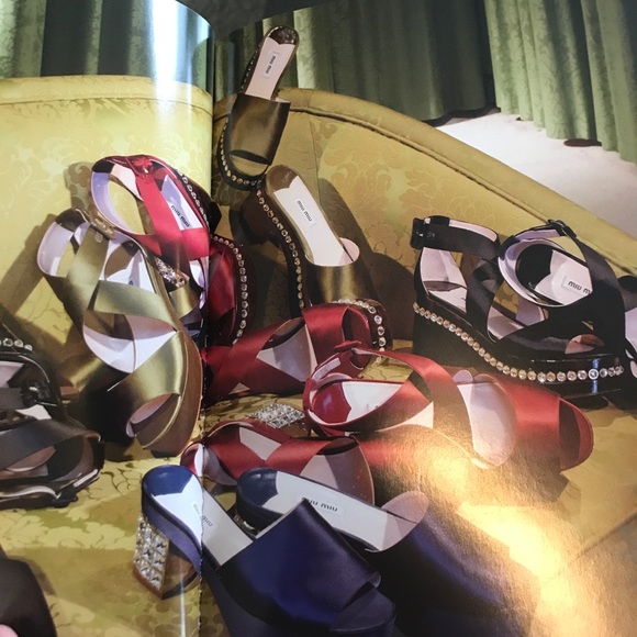 Miu Miu HP 🎉 Lookbook Crystal Heels NWT Runway - Picture 8 of 8