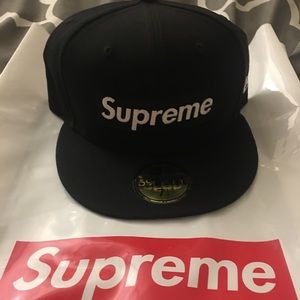 Supreme Playboy Box Logo New Era black NWT