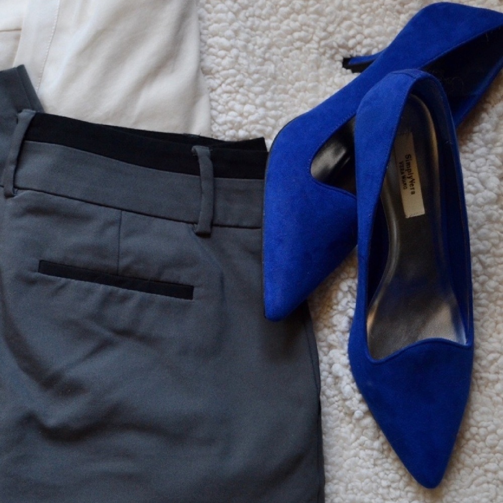 Cobalt blue suede 💙 pumps