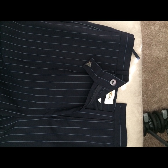 Pants Suit - Picture 3 of 6