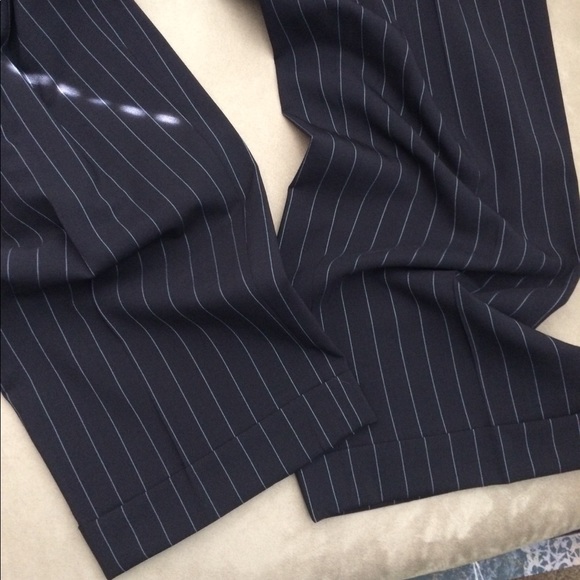 Pants Suit - Picture 4 of 6