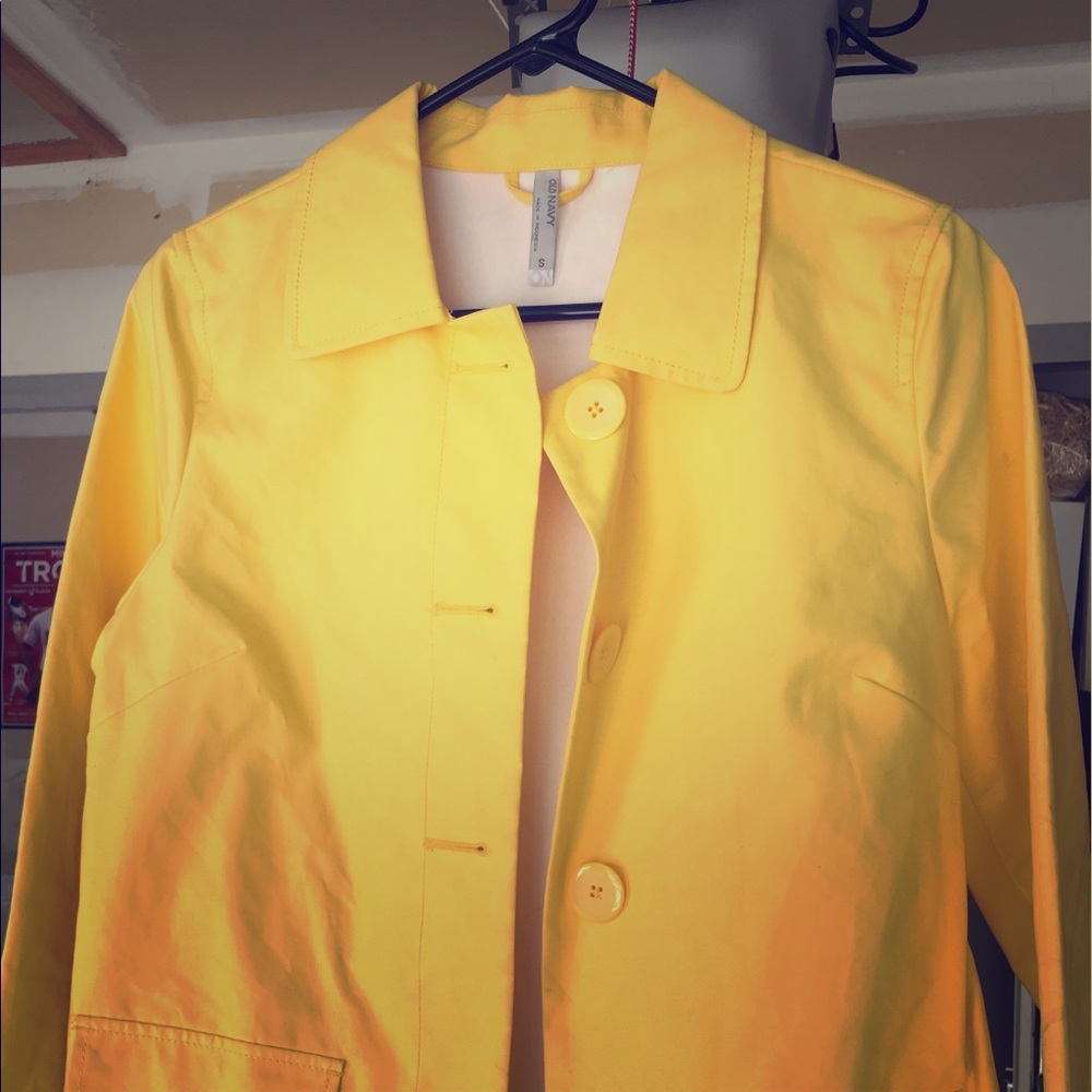 Adorable yellow raincoat!