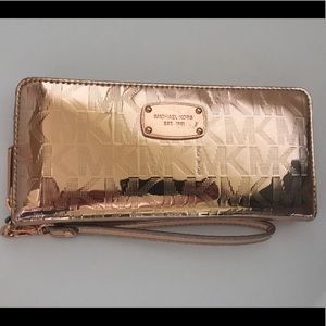 Michael Kors Wristlet