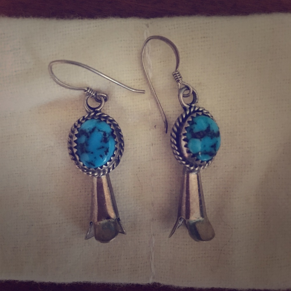 Flash sale! ⚡️Kingman Turquoise Earrings