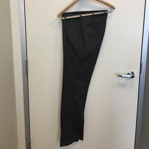 Medium gray heattech dress pants