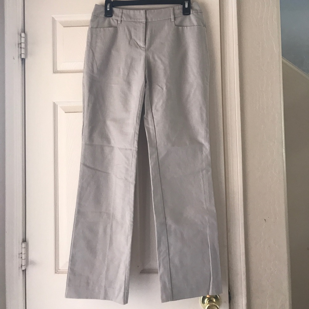 APT. 9 Modern Fit khaki slacks, size 4