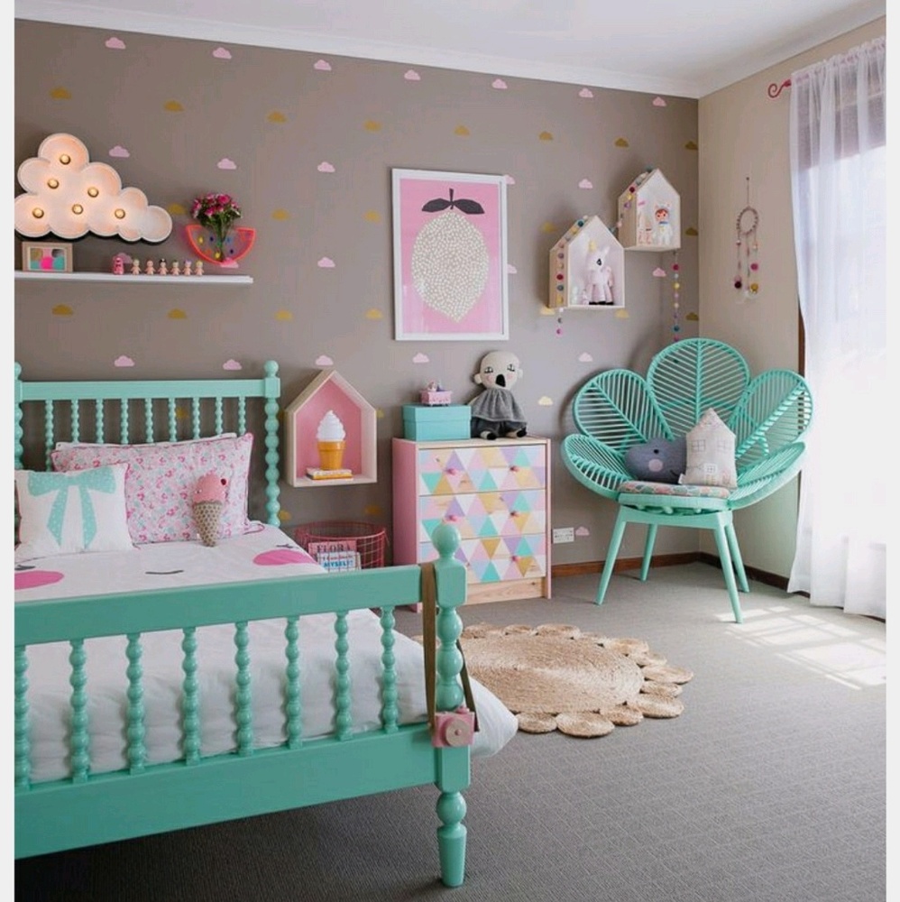 Meet your Posher, Raquel