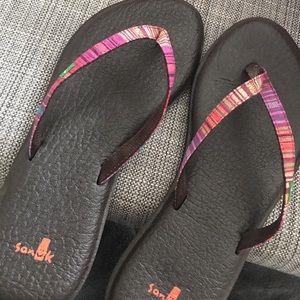 Sanuk flip flops