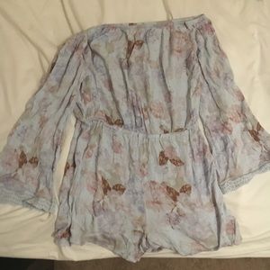 Bell sleeve off-the-shoulder romper