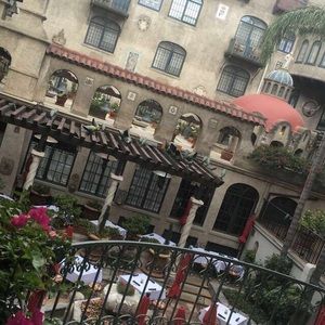 Meet your Posher, Christy