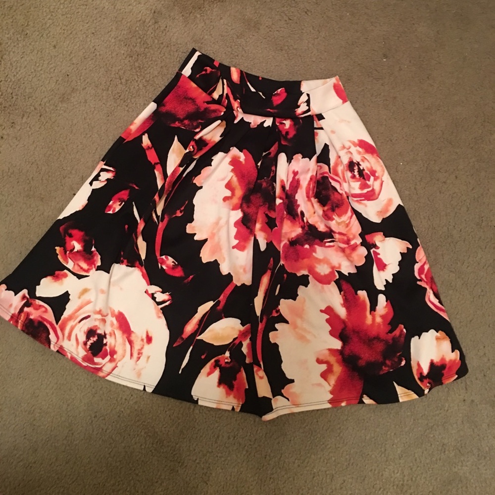 Red and black a-line skirt