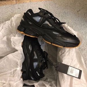 Raf simons ozweego bunny