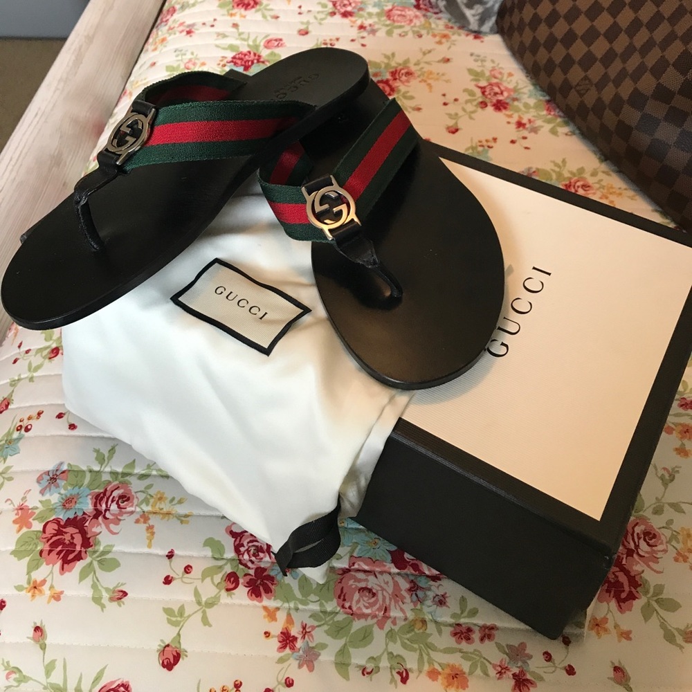 Men’s Gucci flip flop