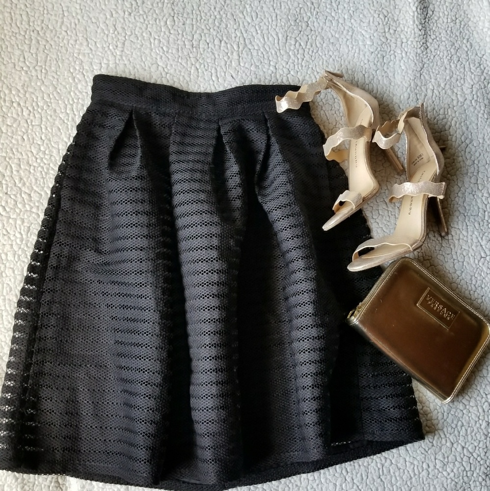 Forever 21 Black Midi Skirt