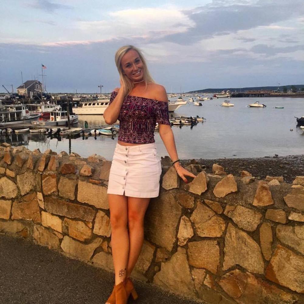 Meet your Posher, Kayla