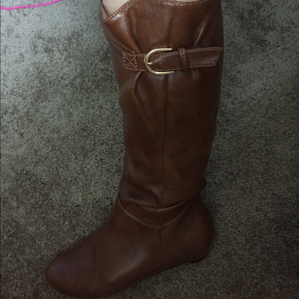 Brown boots with fleece lining