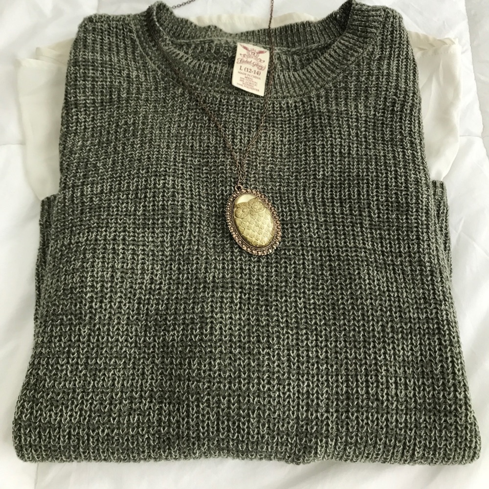 Cozy olive green sweater!!!