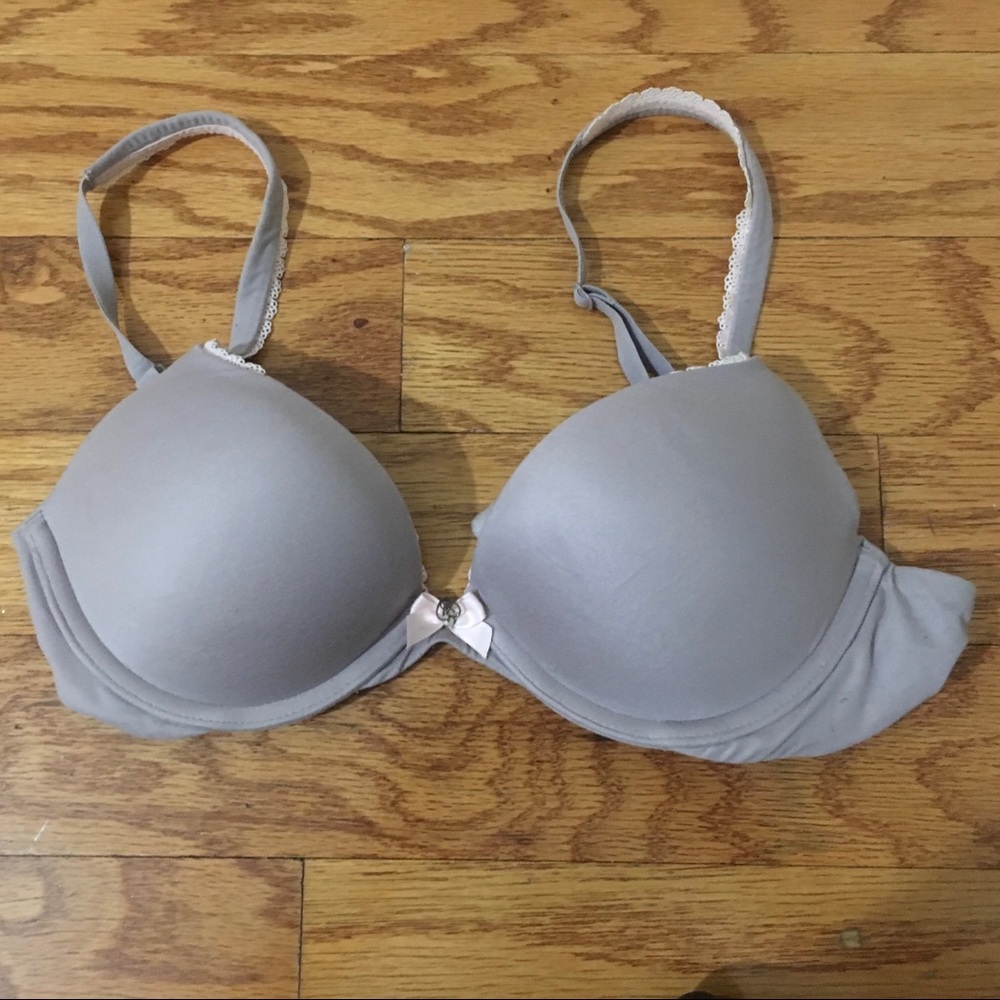 Victoria's Secret Body by Victoria push up bra