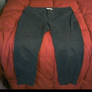 Navy blue, size 16 Old Navy Pixie pants