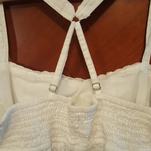 Hollister tank - Picture 3 of 3