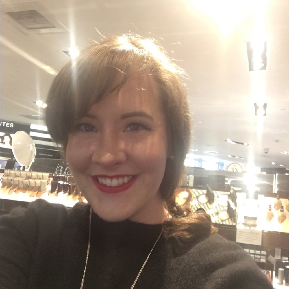 Meet your Posher, Jen