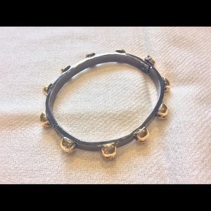 Bangle bracelet