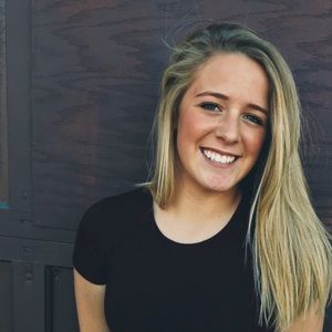 Meet your Posher, Abby