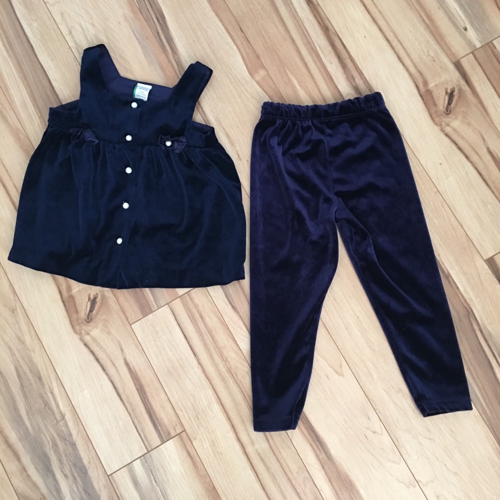 Girls 2 piece velour pants suit/size 18 months